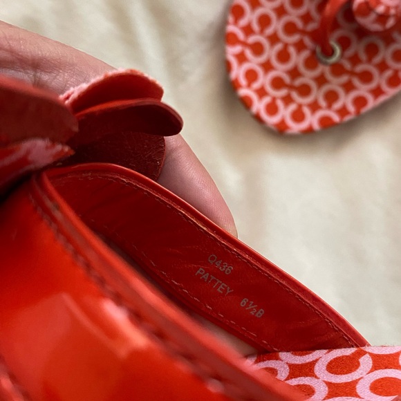 Coach Pattey Logo Flat Sandal with Flower Detailing size6.5 red/pink - Picture 2 of 10